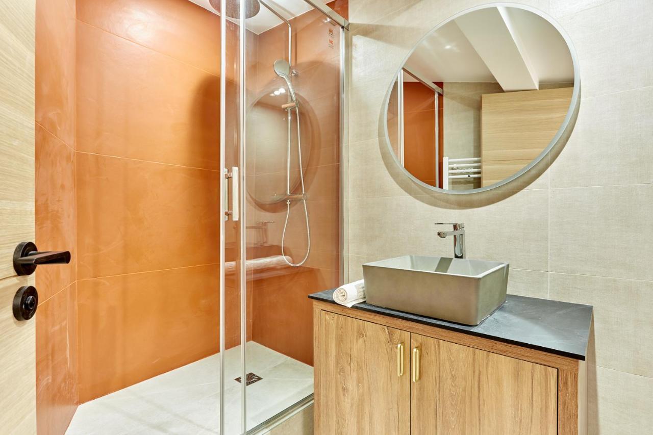 Apartment Batignolle Montmartre By Studio Prestige París Exterior foto